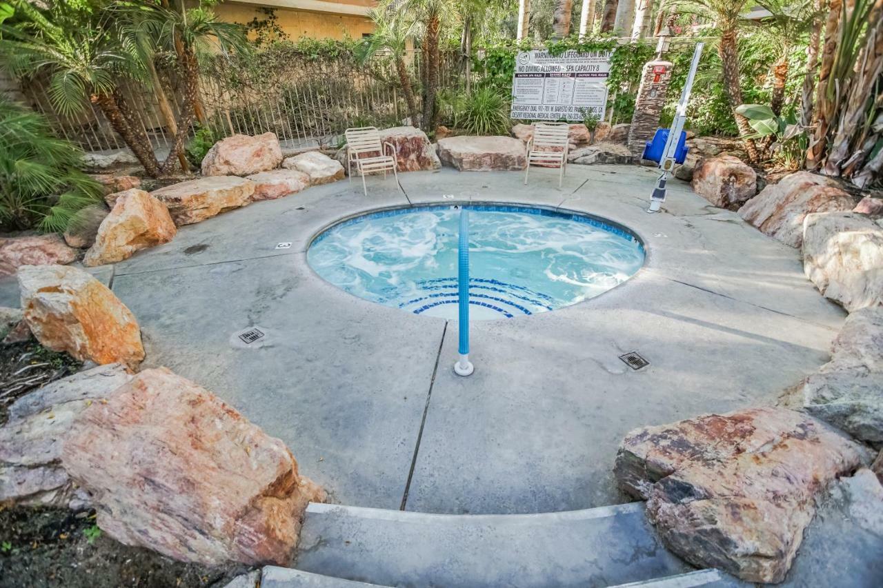 Palm Springs Tennis Club Экстерьер фото